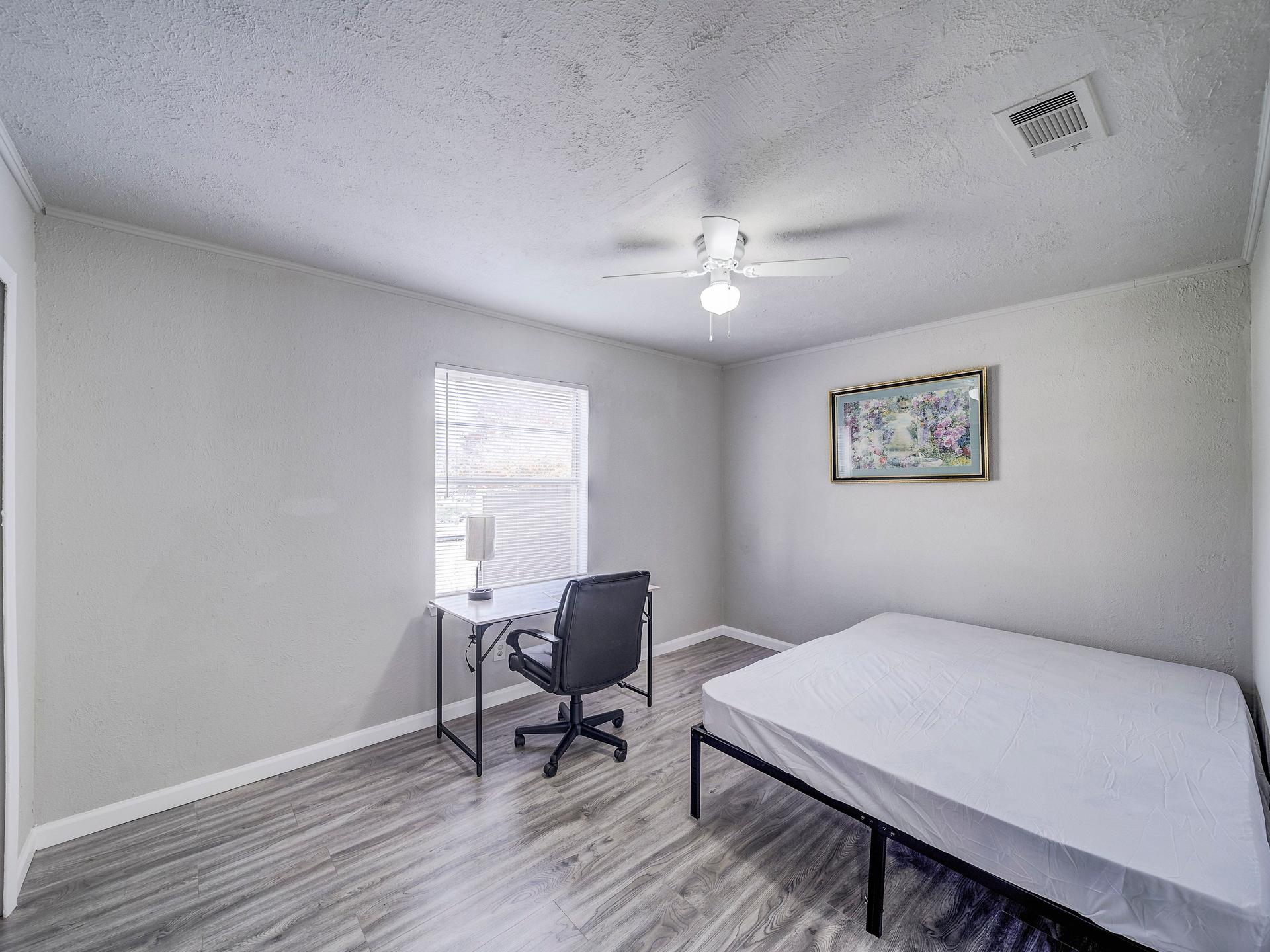 bedroom, detected:bed