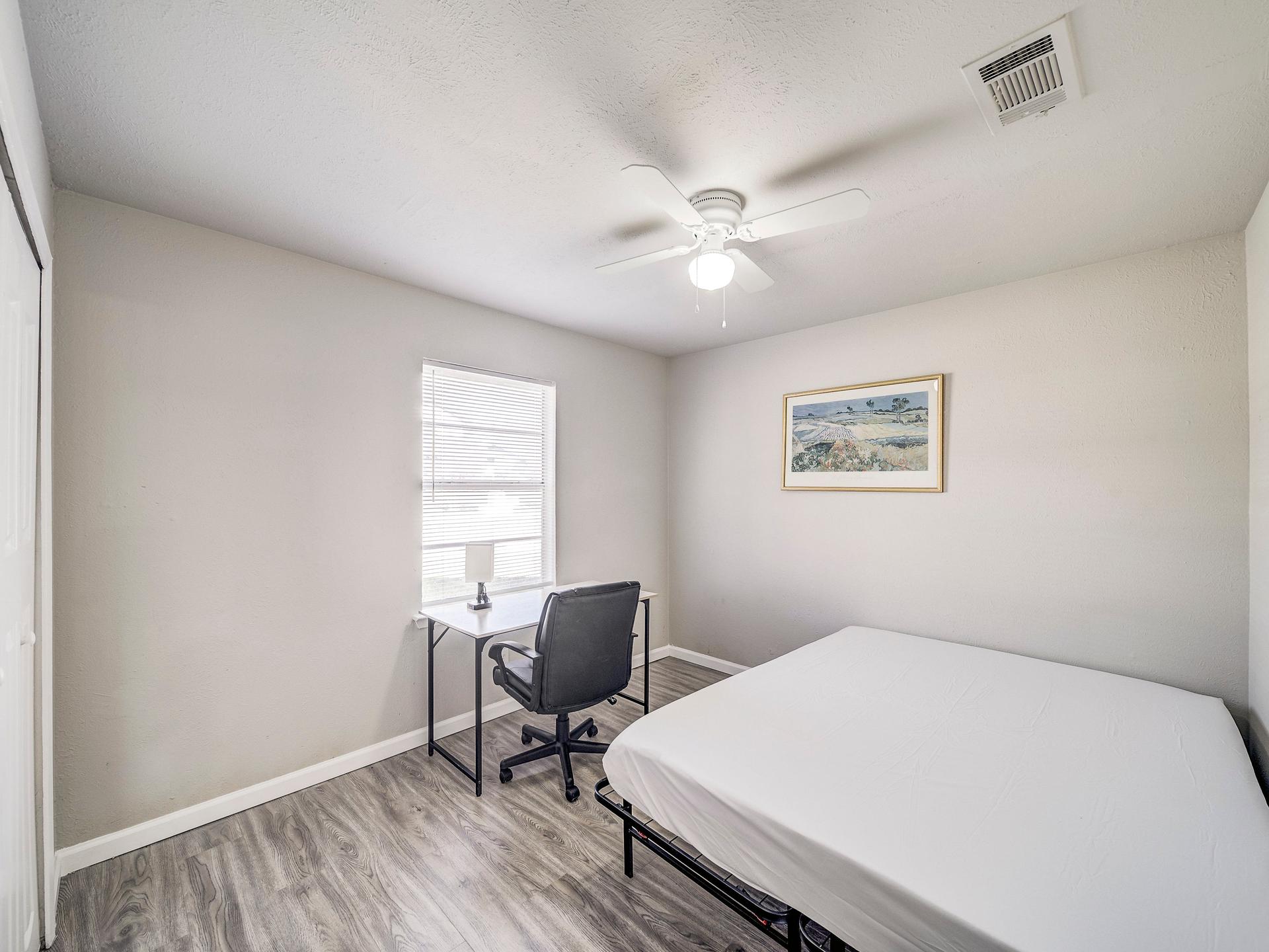 bedroom, detected:bed, ceiling fan