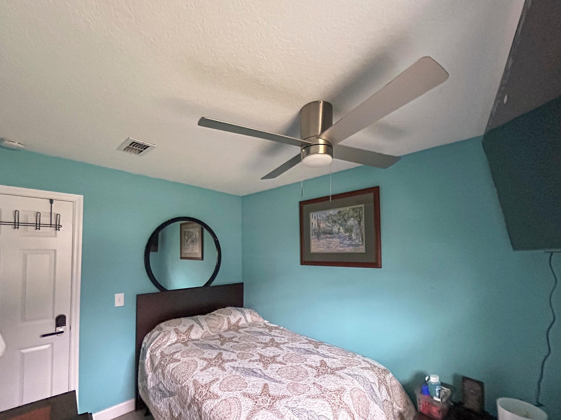 bedroom, detected:ceiling fan, bed