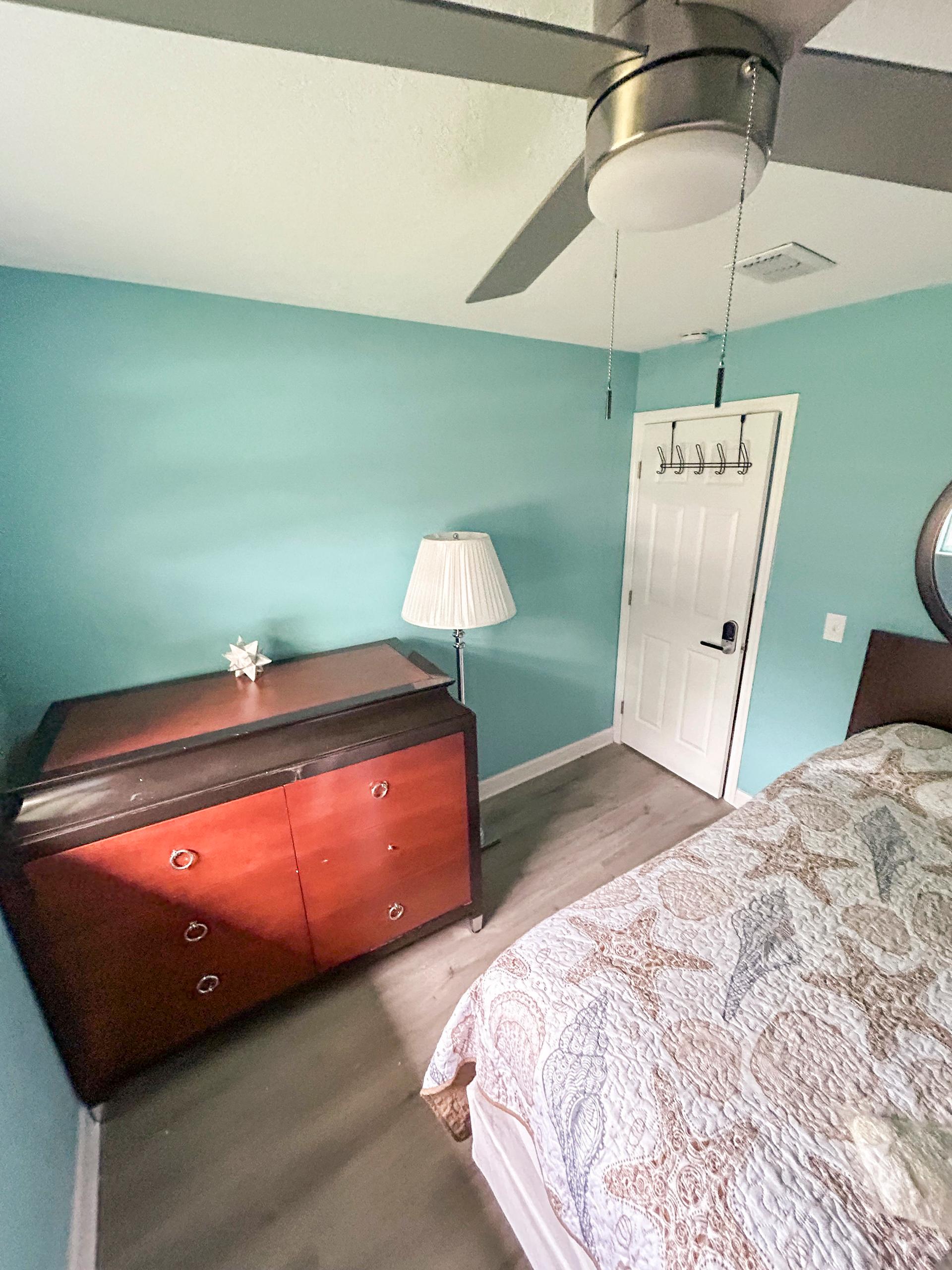 bedroom, detected:bed