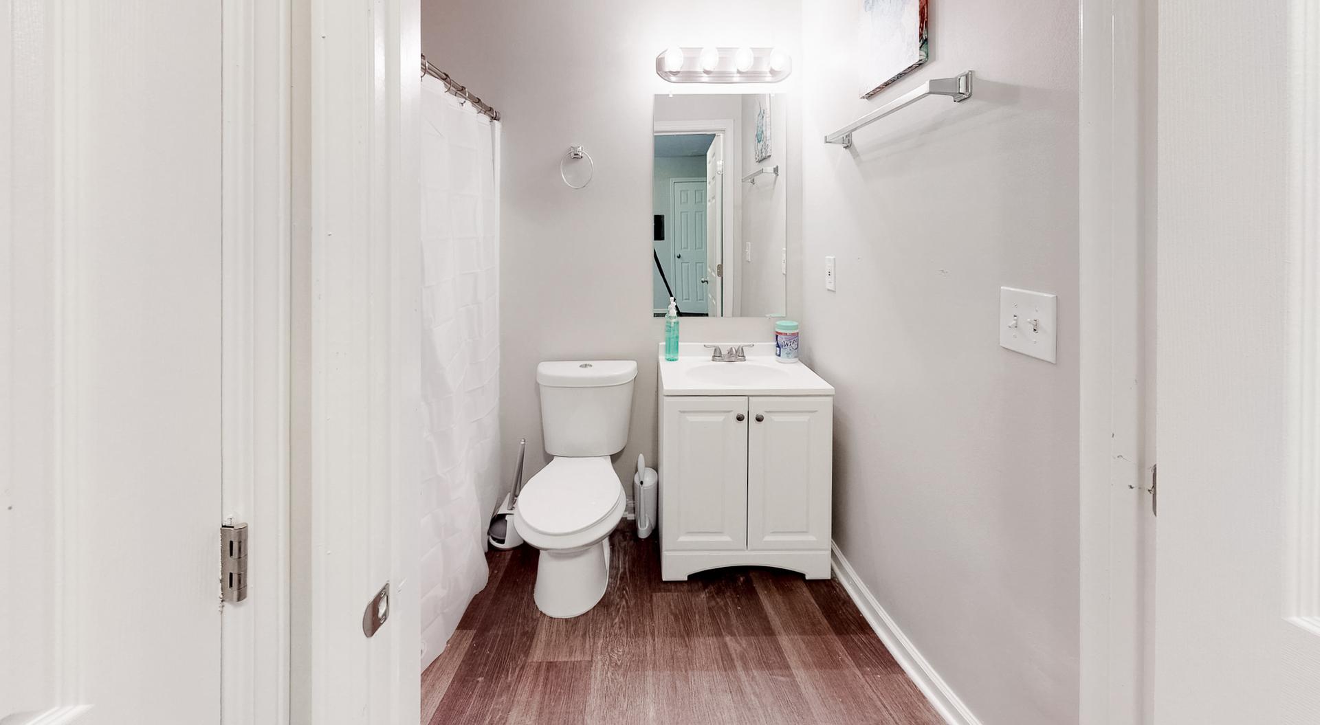 Bathroom(s)