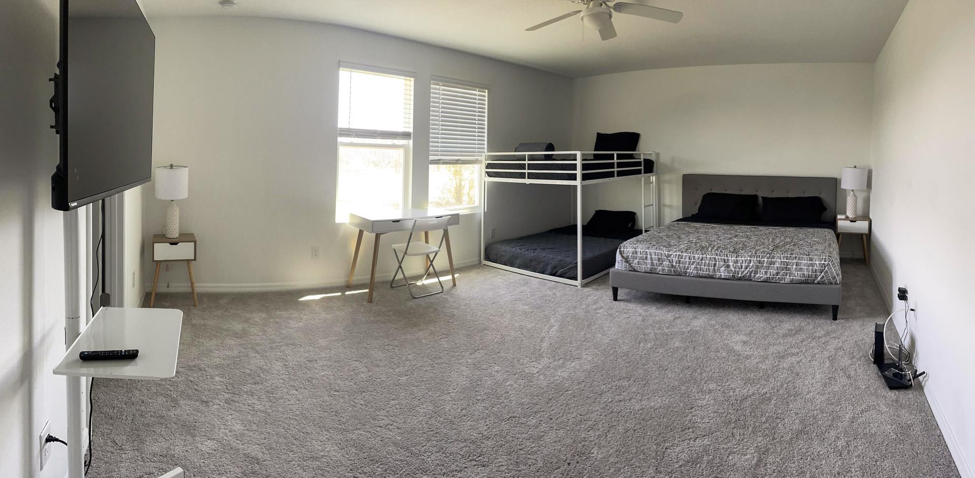 living_room, detected:ceiling fan, window blind, carpet