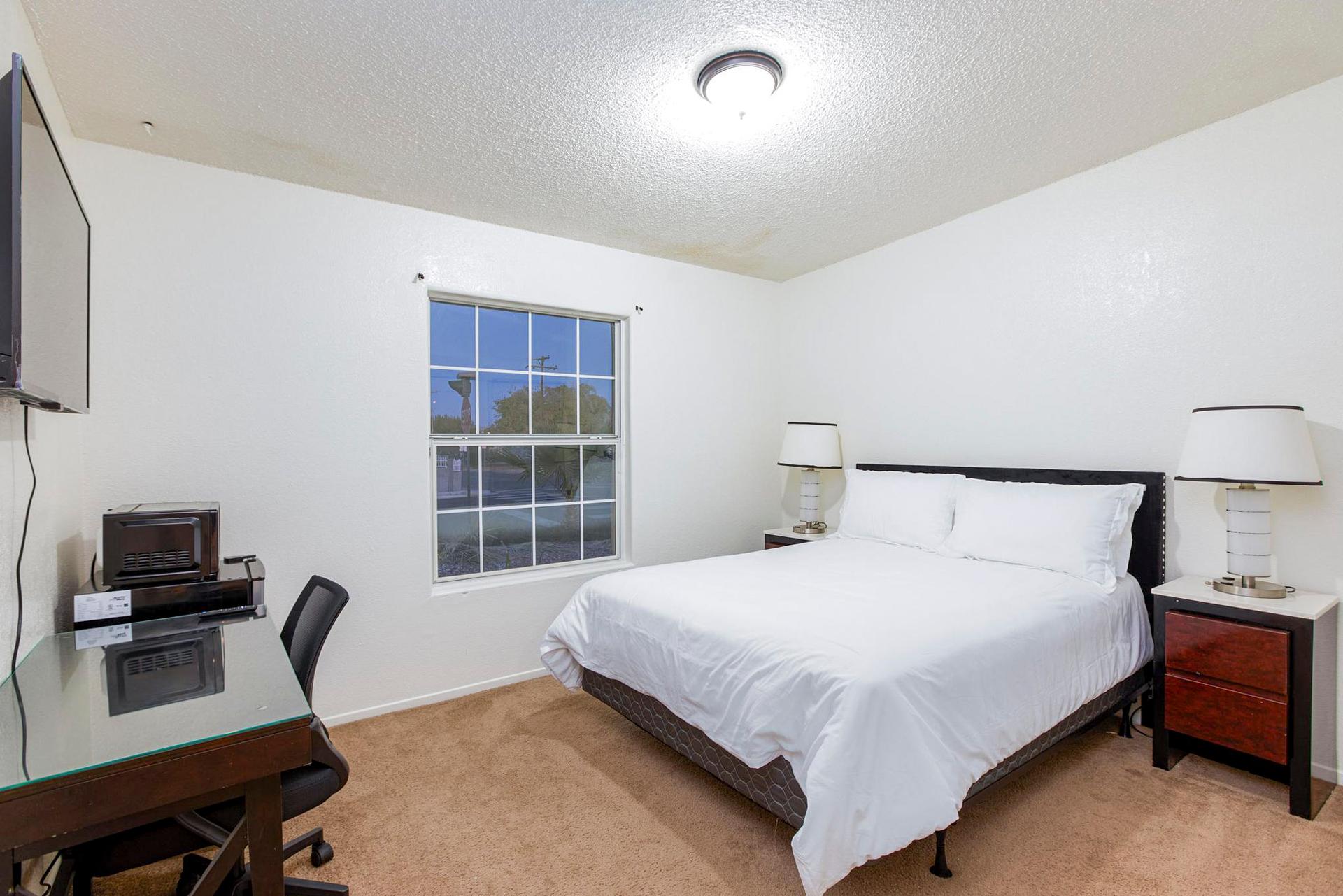 bedroom, detected:bed