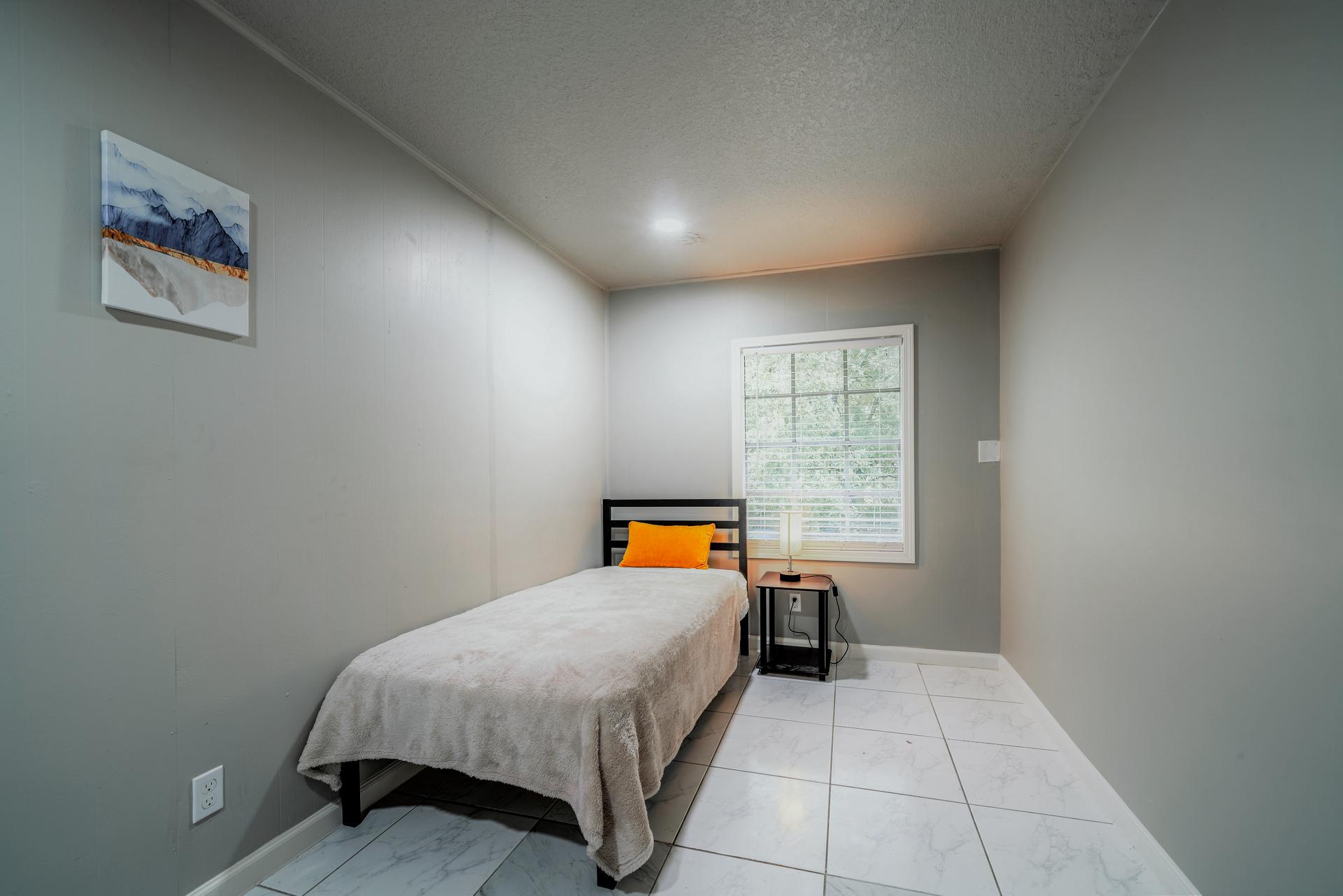 bedroom, detected: -