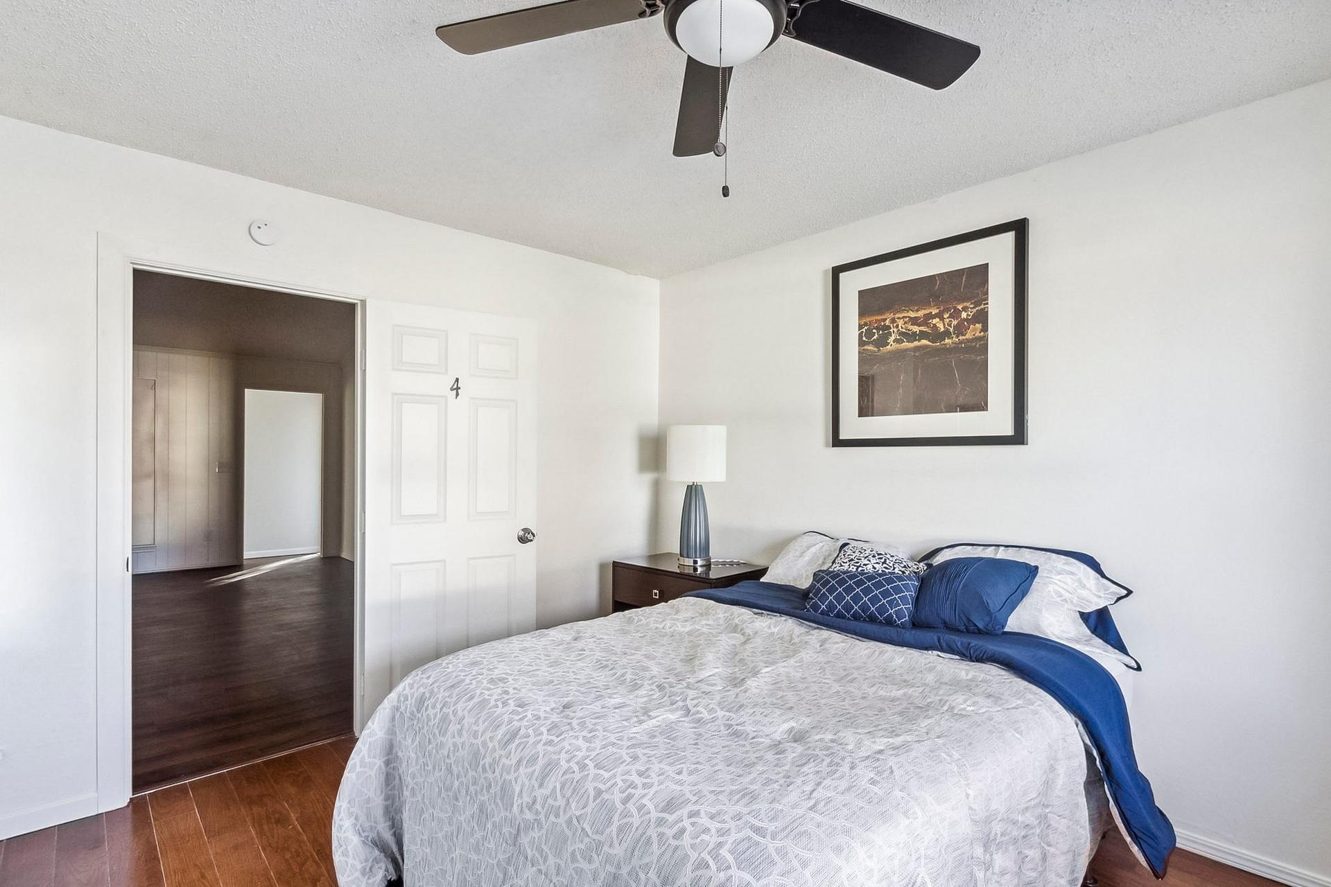 bedroom, detected:ceiling fan, bed