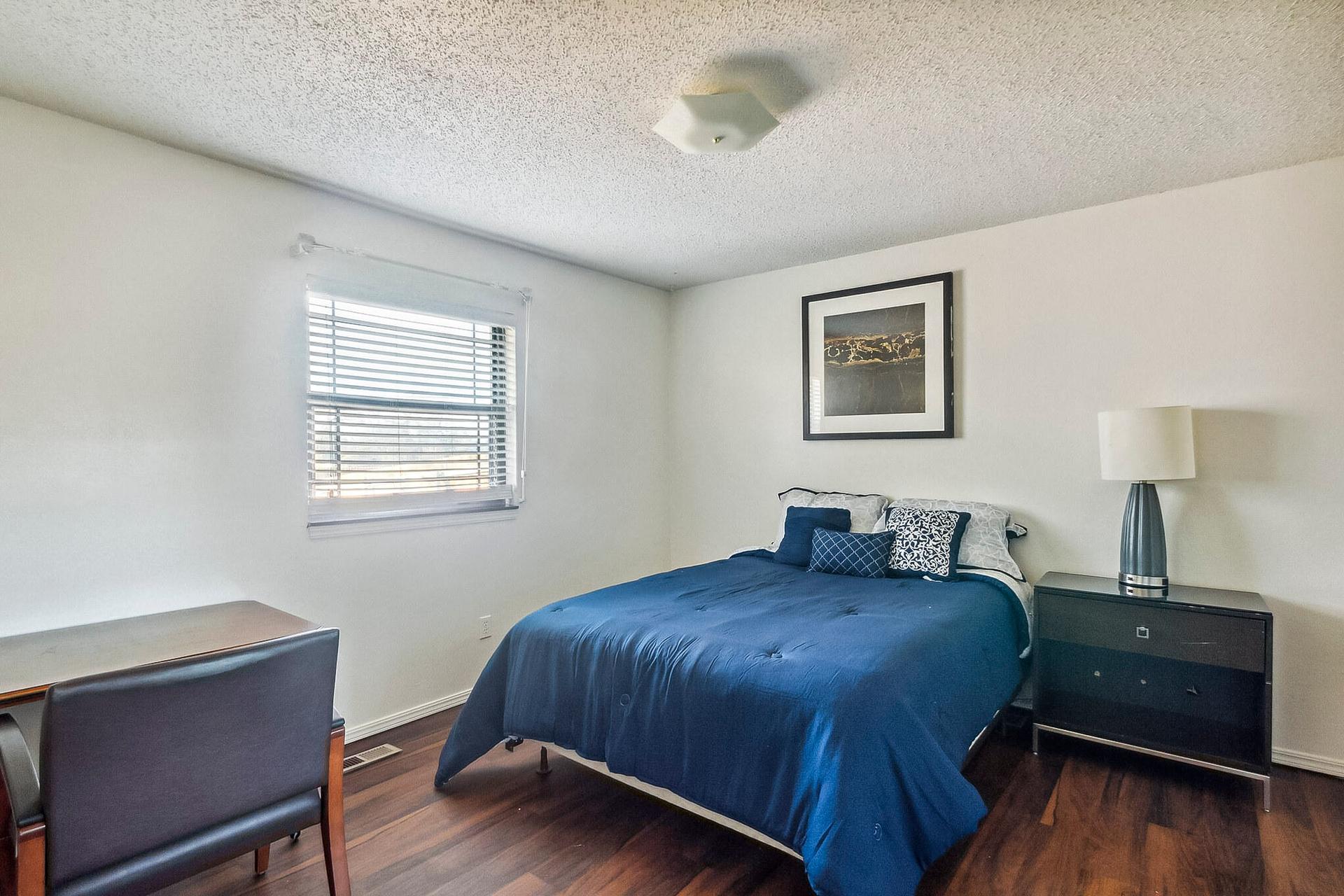 bedroom, detected:bed, window blind