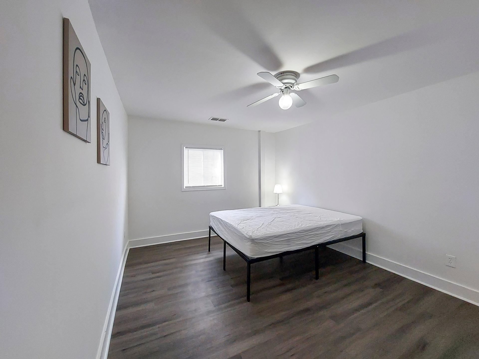 bedroom, detected:ceiling fan, window blind, bed