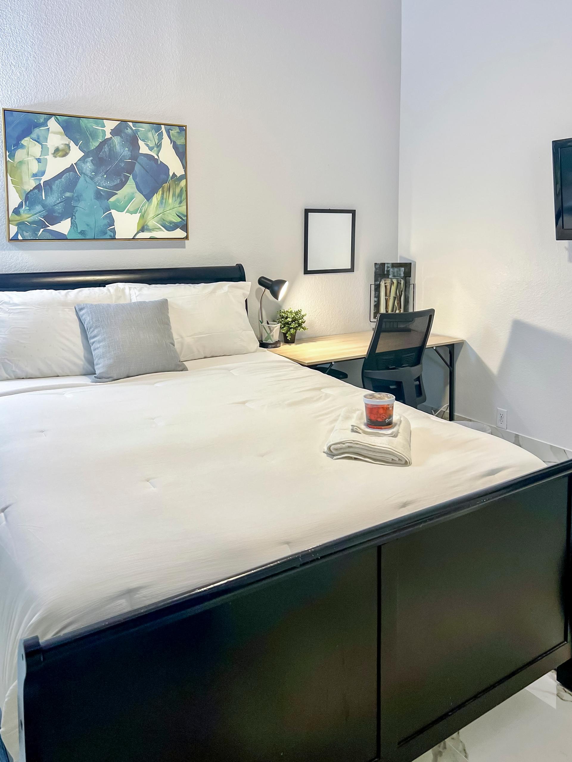 bedroom, detected:bed