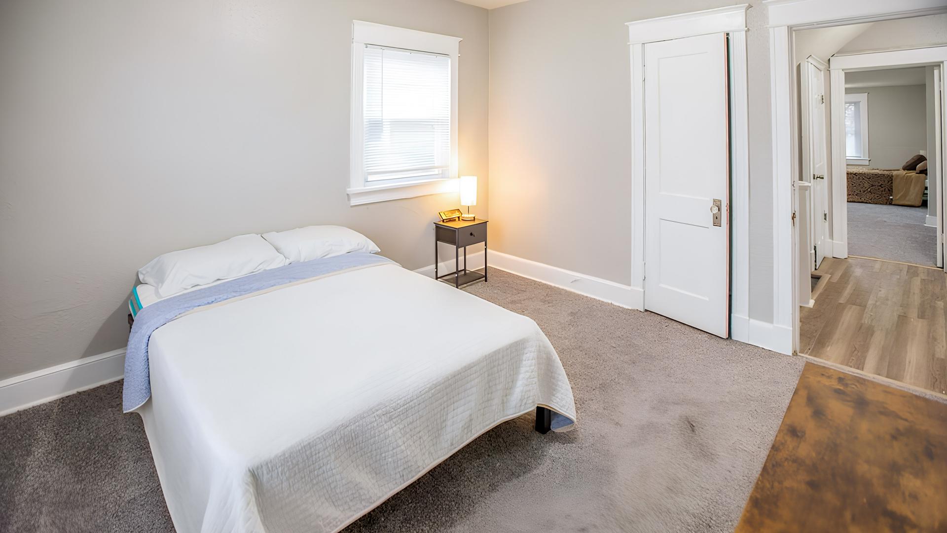 bedroom, detected:bed