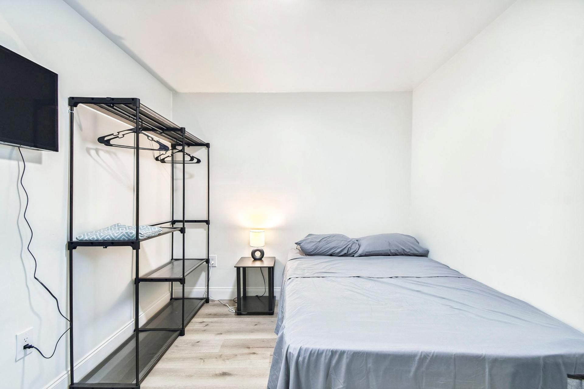 bedroom, detected:bed