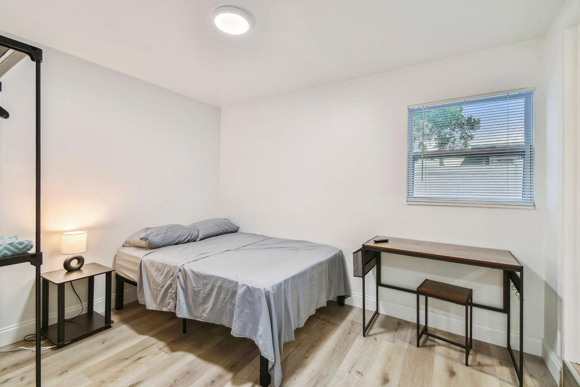 bedroom, detected:bed