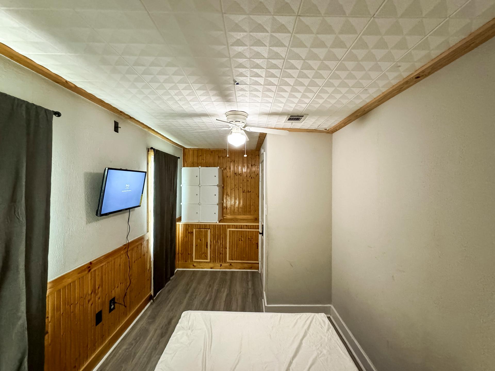 bedroom, detected:bed