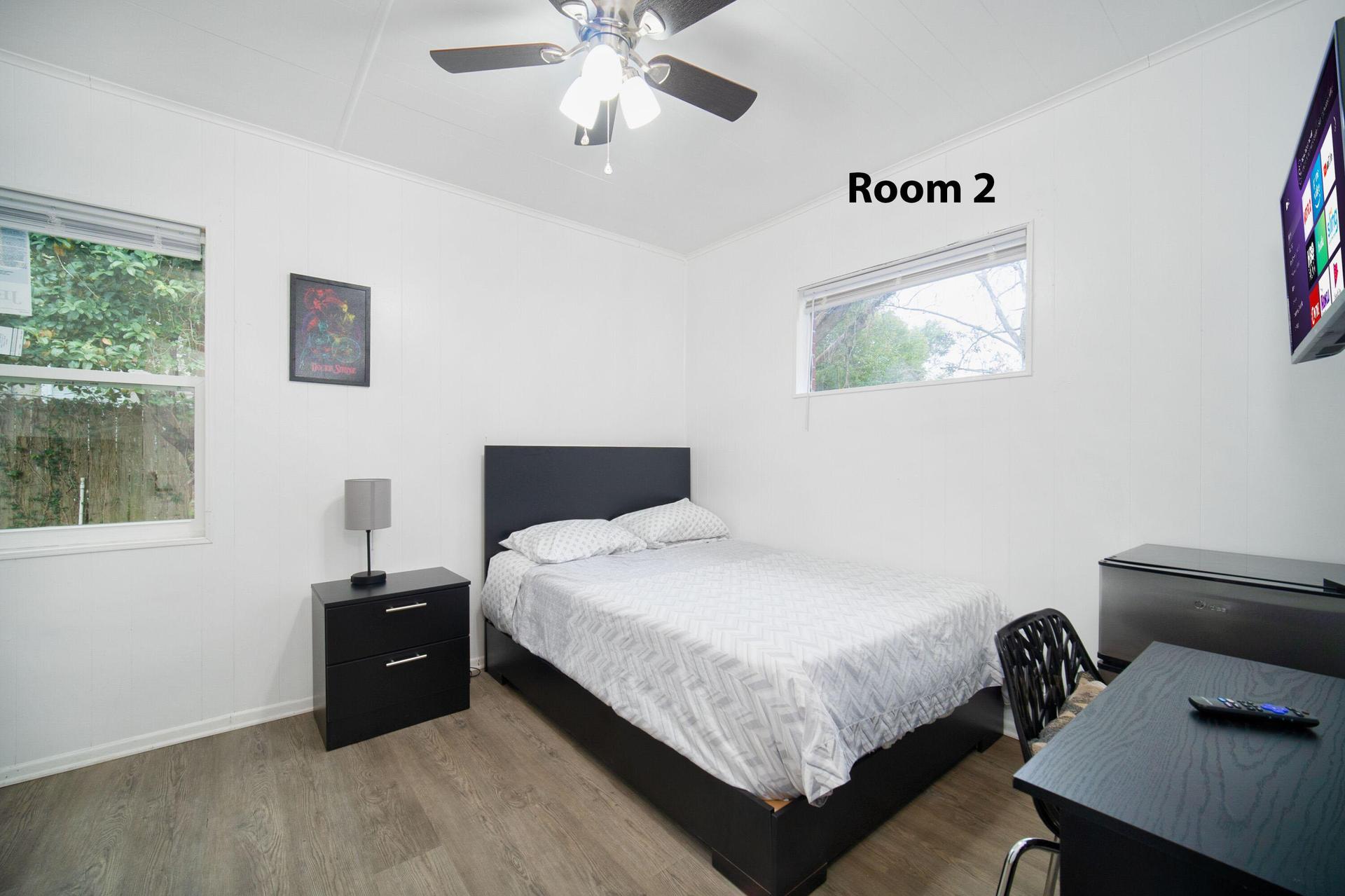 Spacious room with 2 windows!