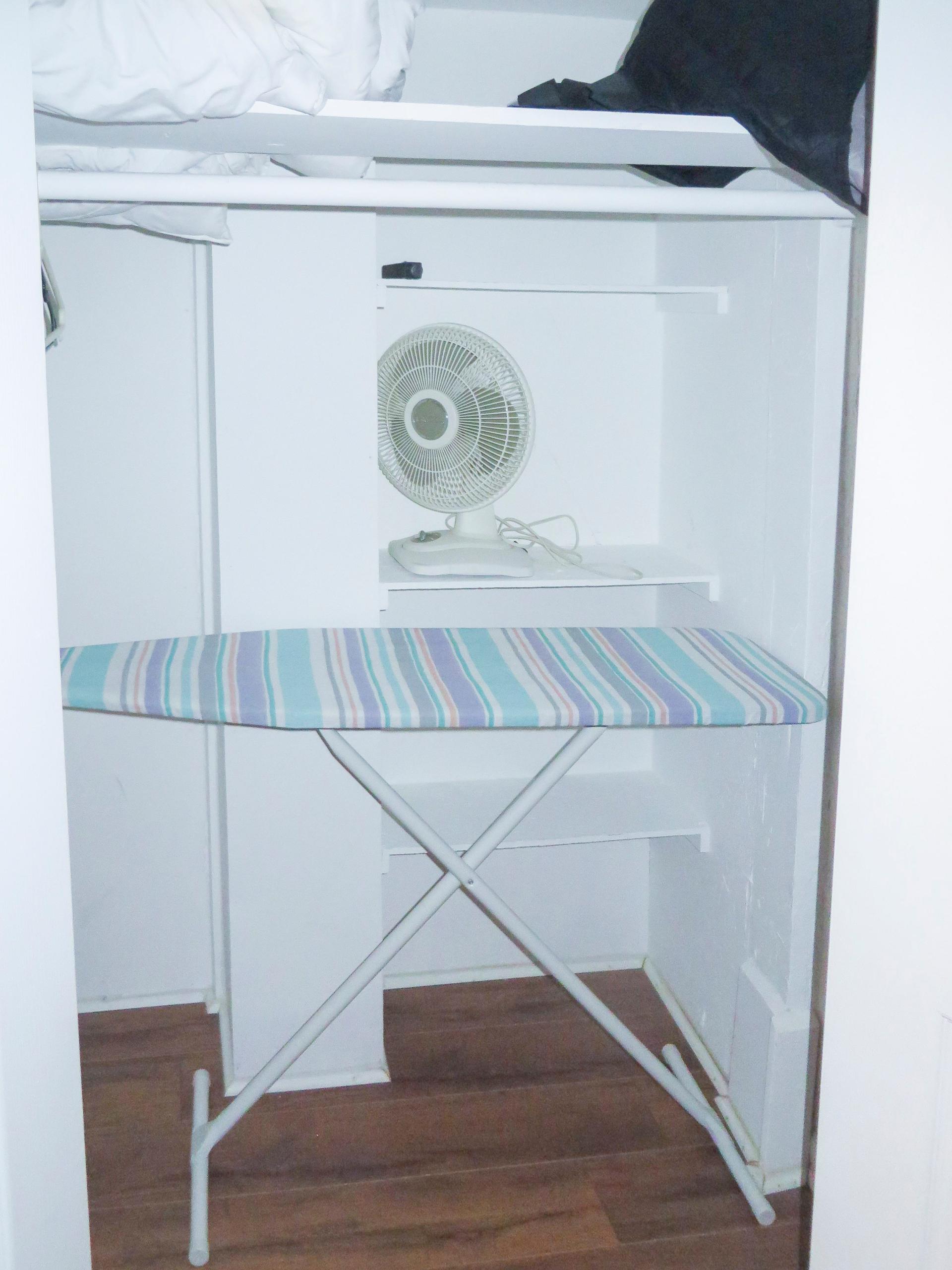 kitchen, detected:refrigerator, clothes dryer