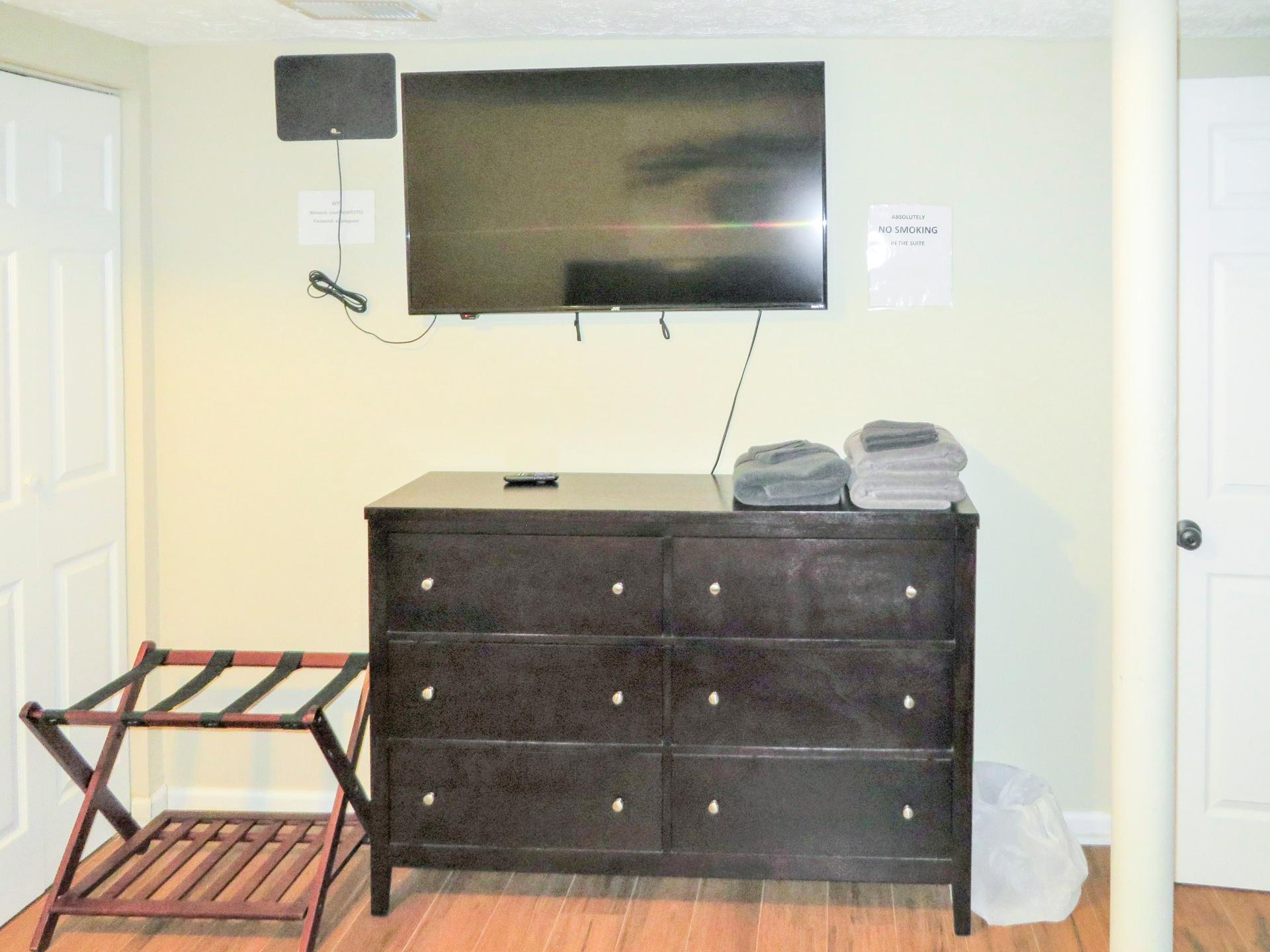 bedroom, detected:bed