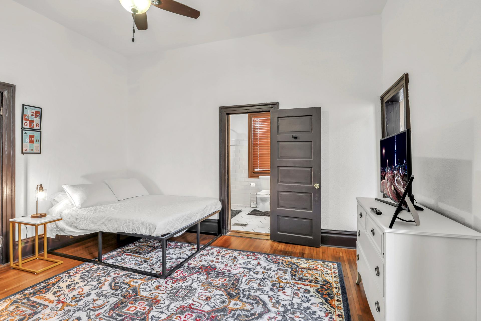 bedroom, detected:bed, ceiling fan