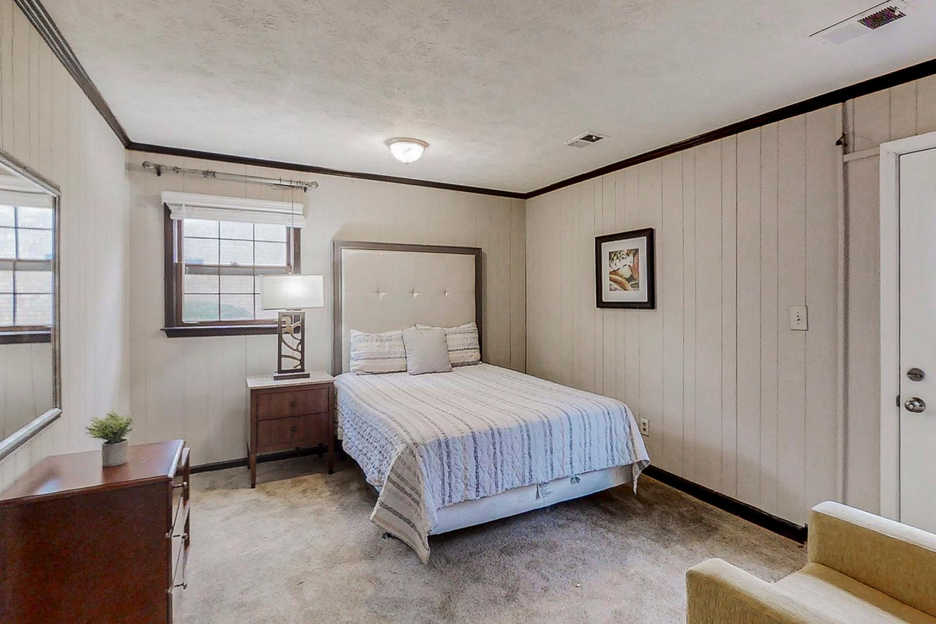 bedroom, detected:bed