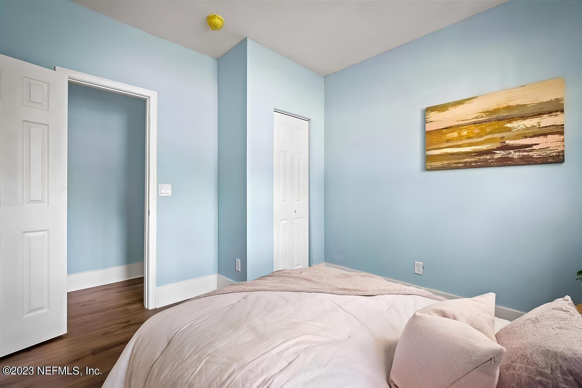 bedroom, detected:bed