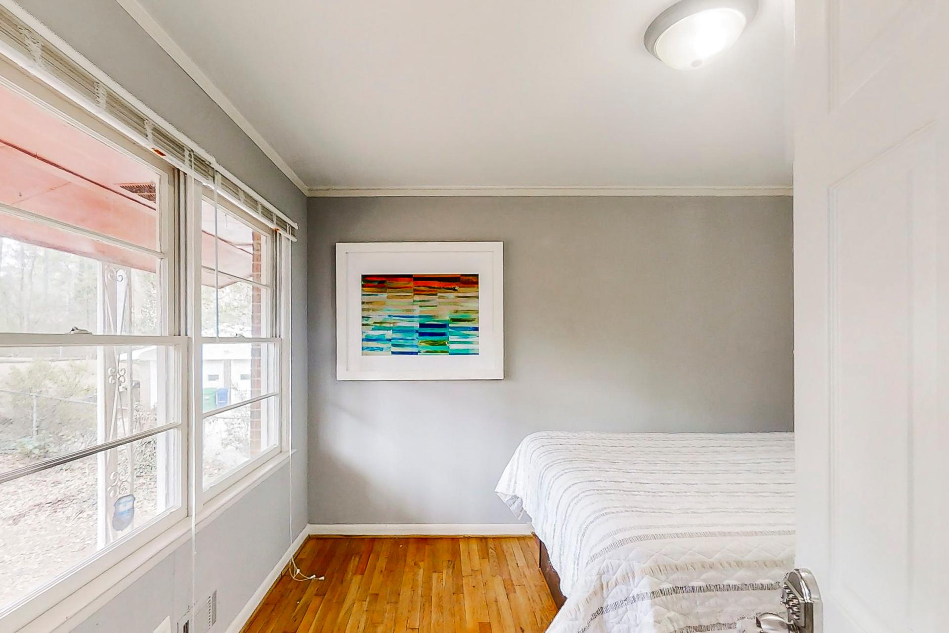 bedroom, detected:bed, window blind