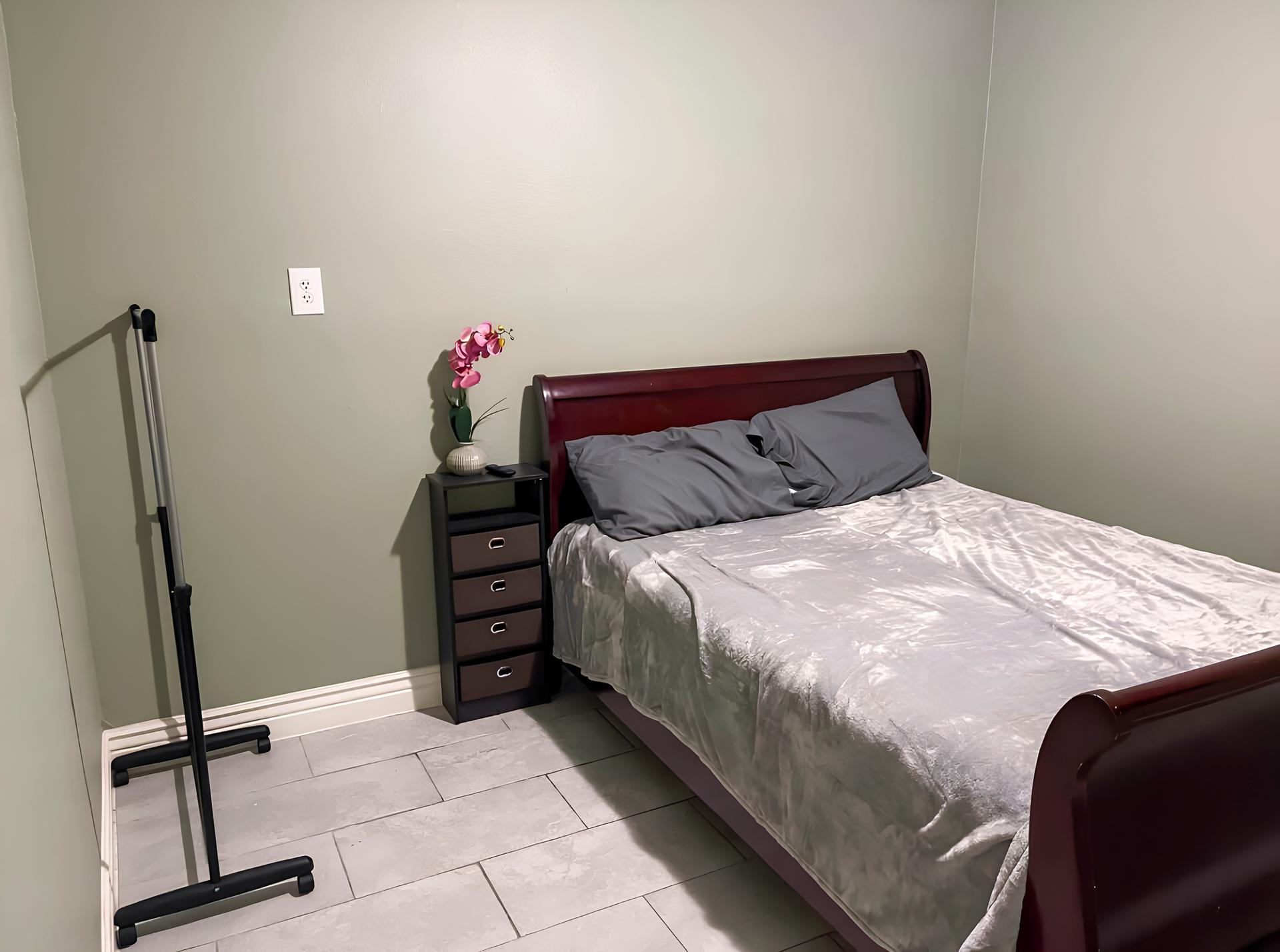 bedroom, detected:bed