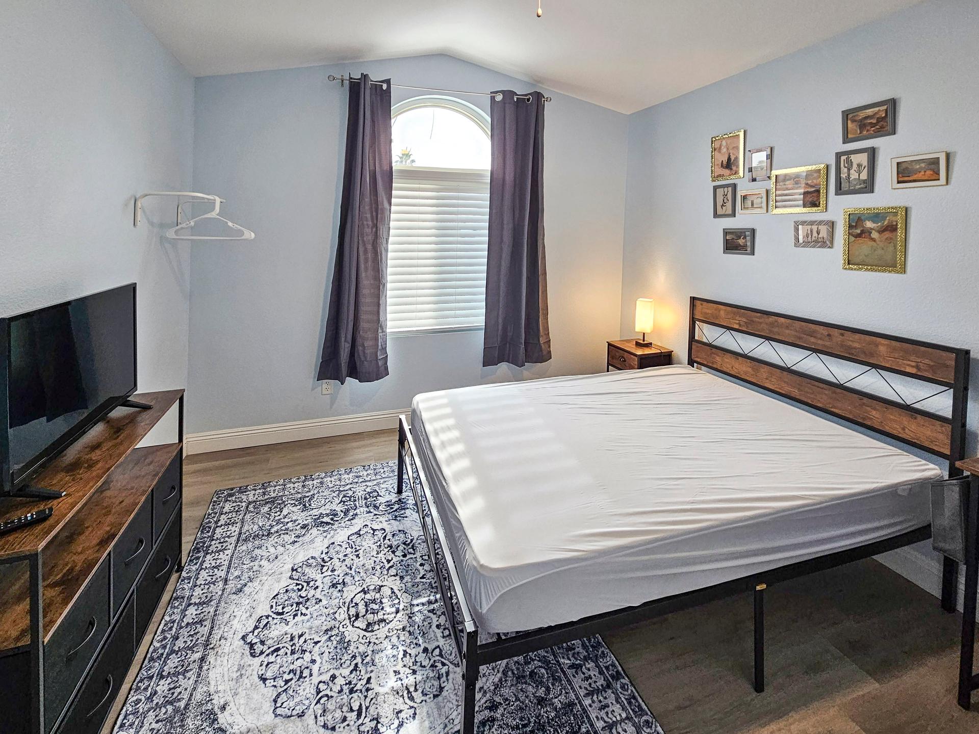 bedroom, detected:bed, window blind