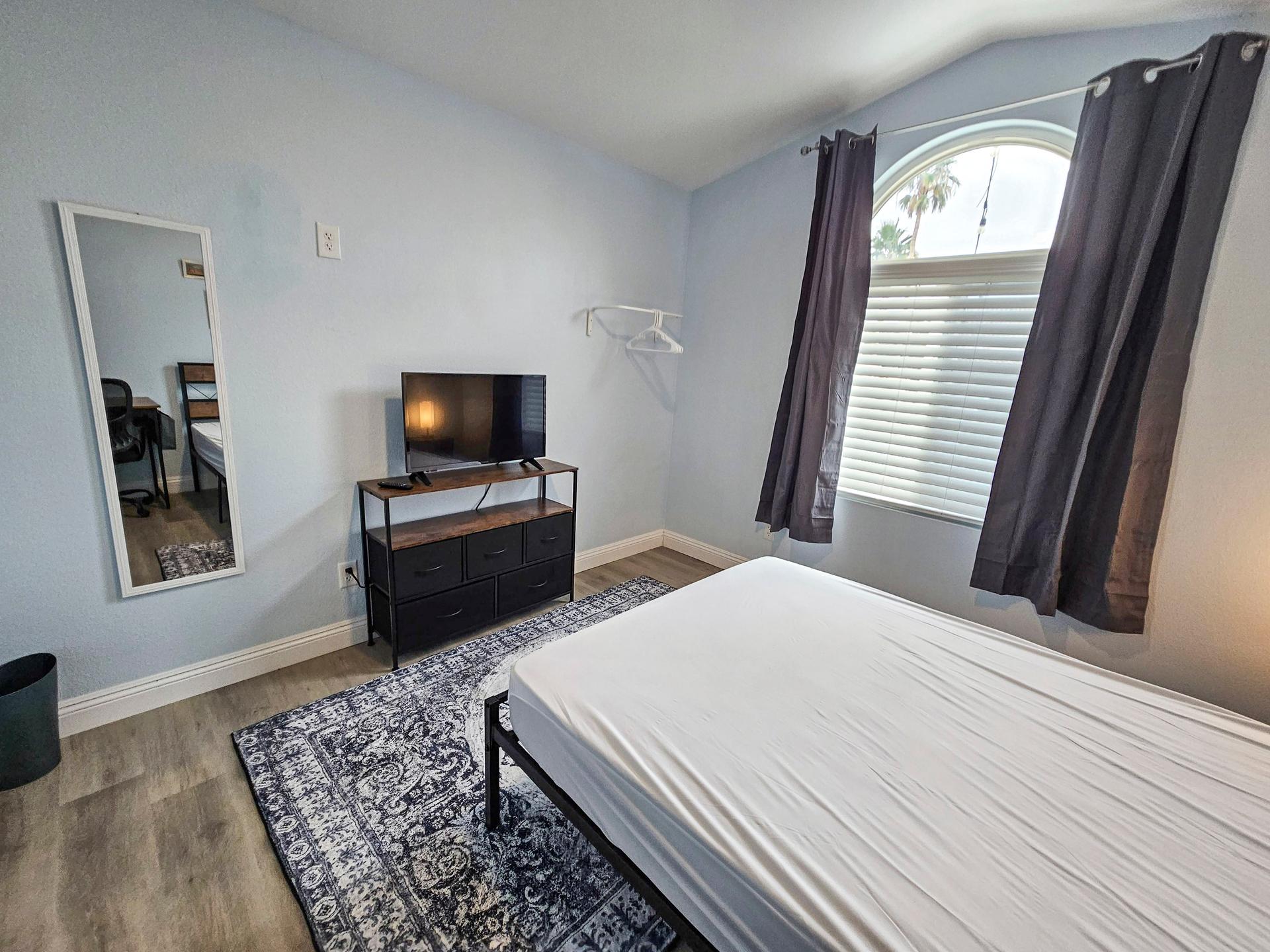 bedroom, detected:bed, window blind