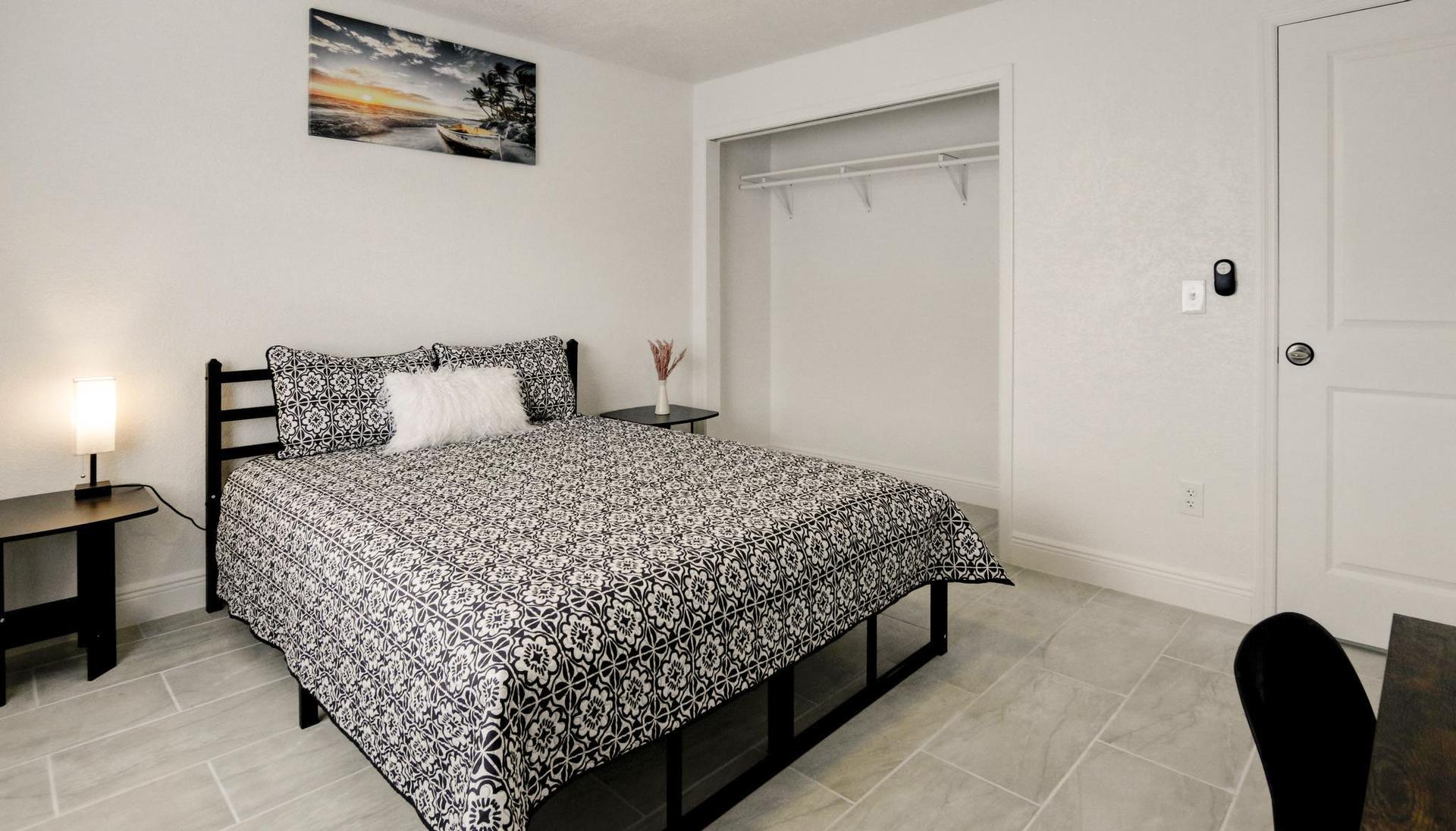 bedroom, detected:bed