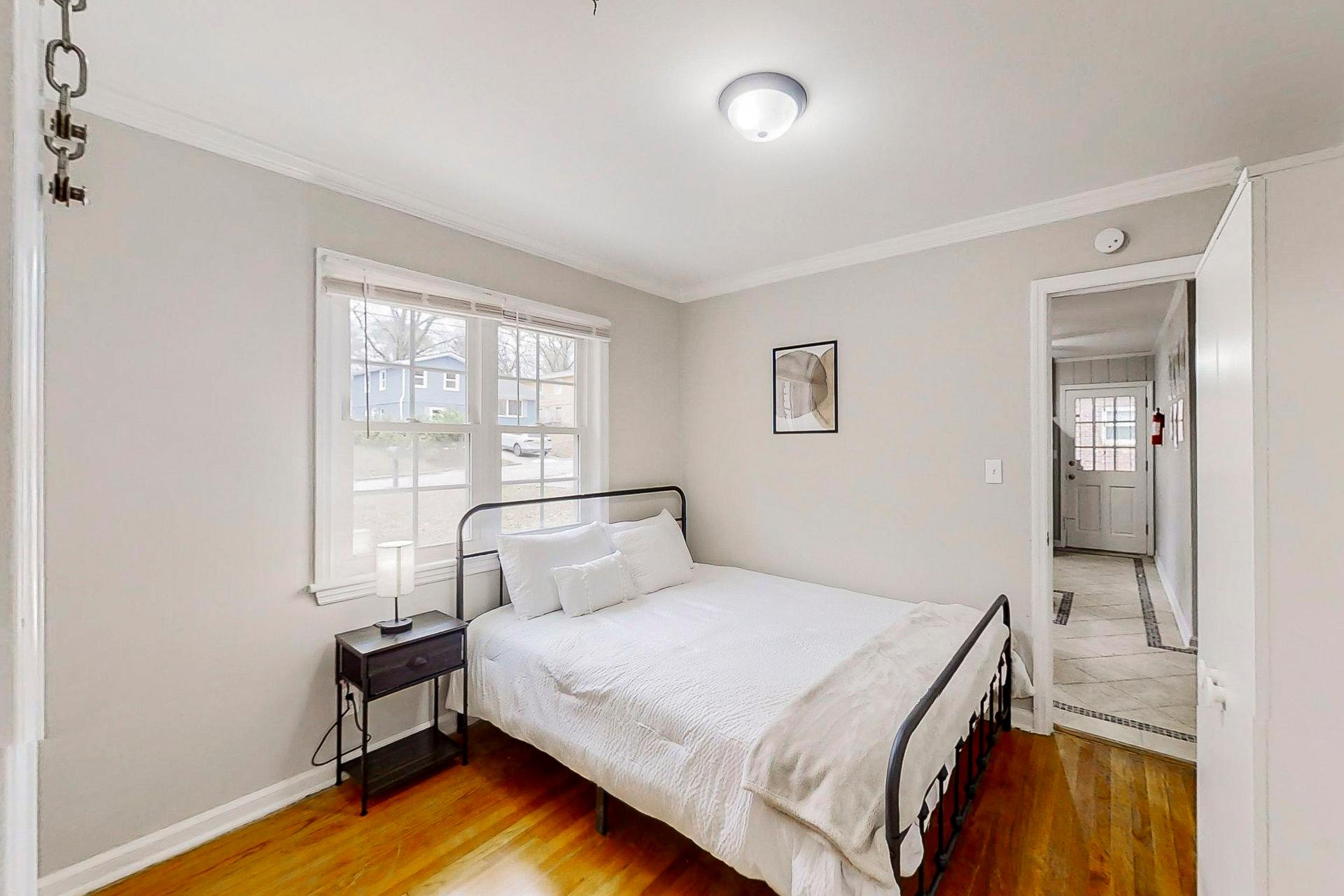 bedroom, detected:bed