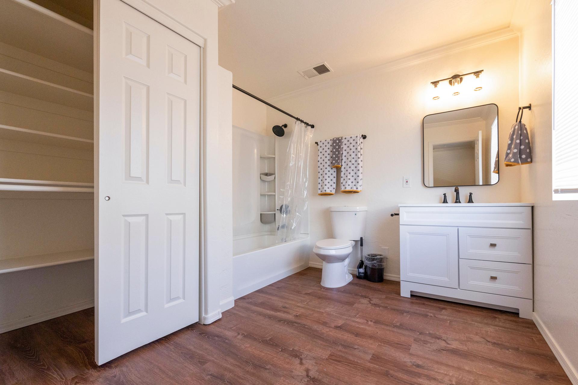 bedroom, detected:bed