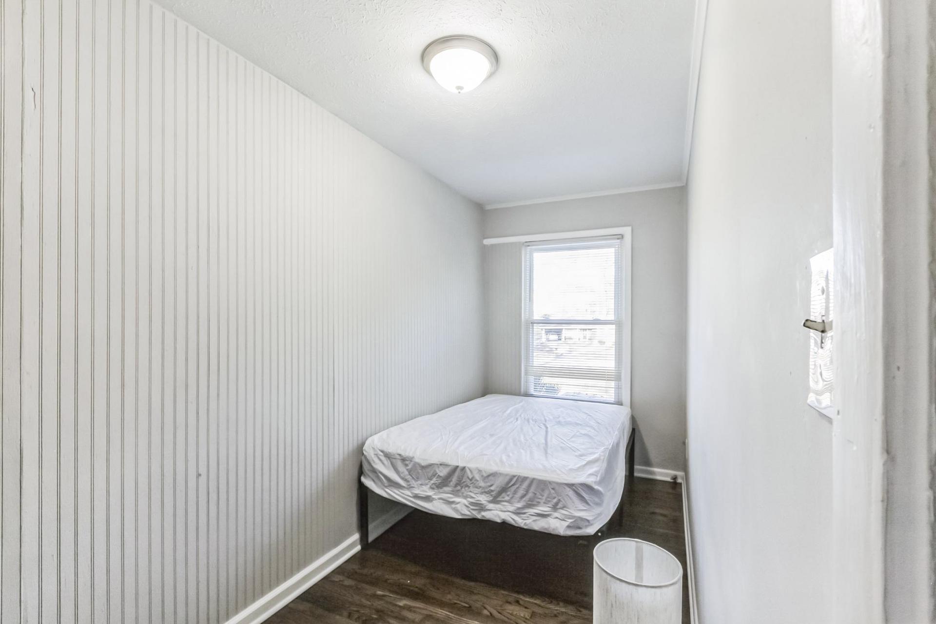 bedroom, detected:bed