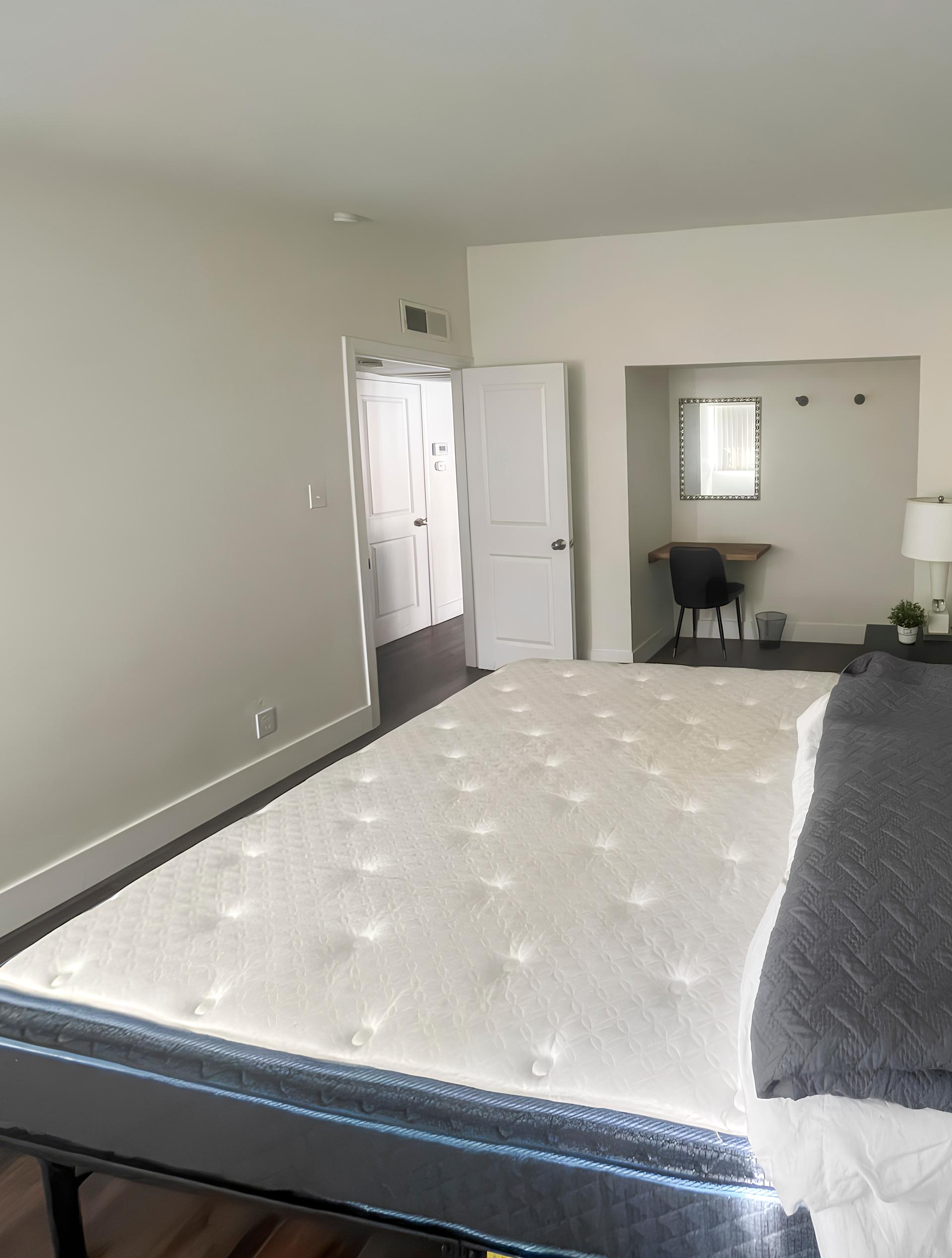 bedroom, detected:bed