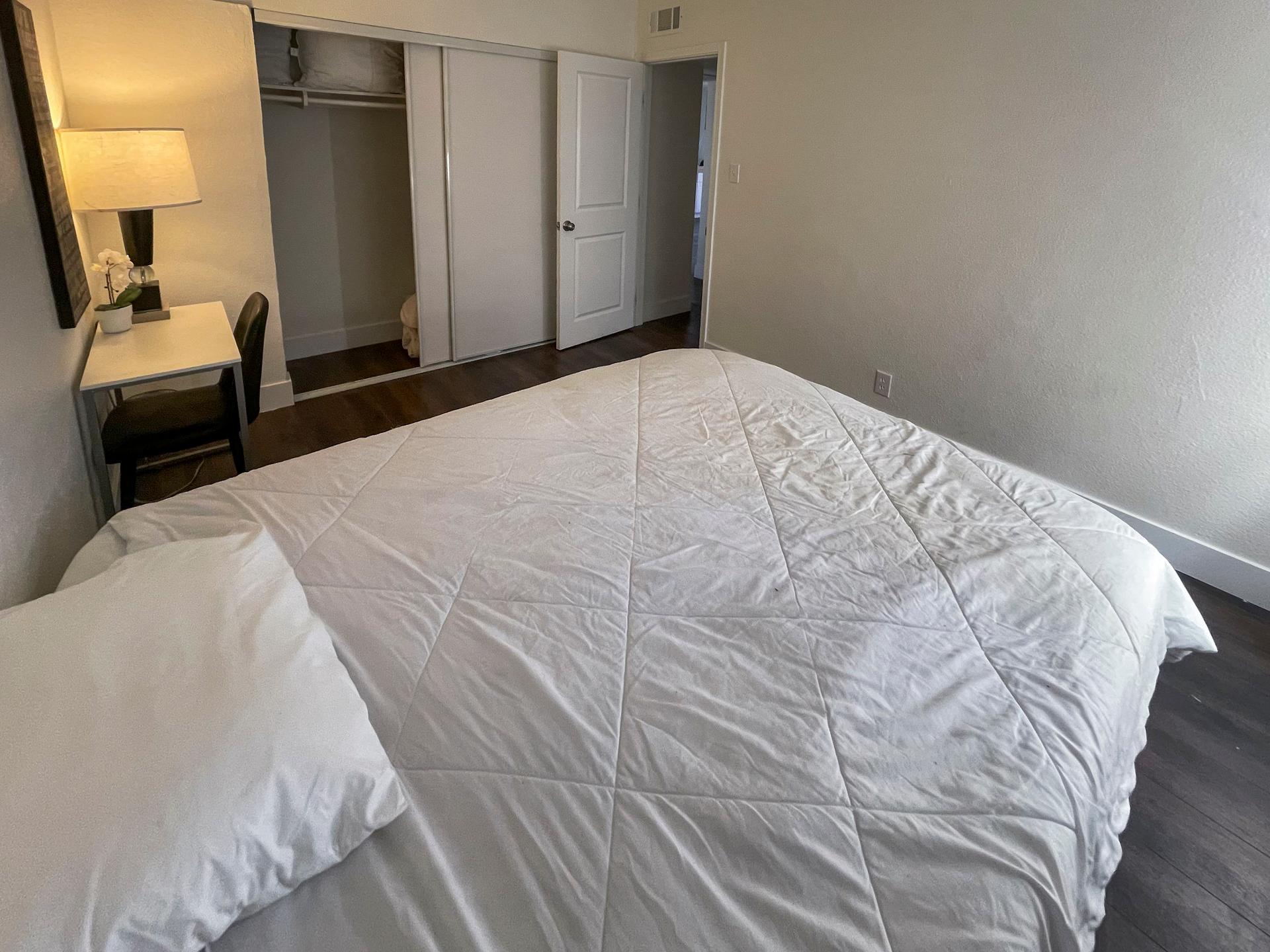 bedroom, detected:bed