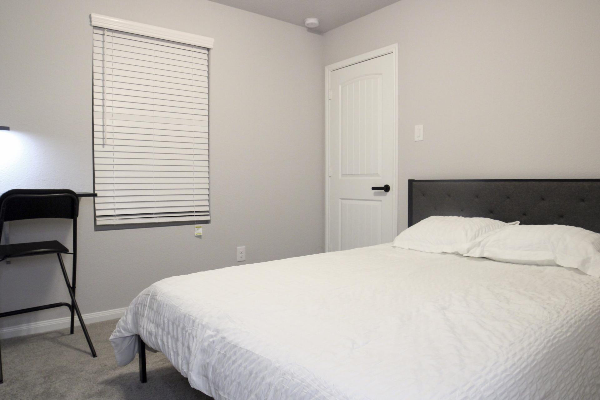 bedroom, detected:bed, window blind