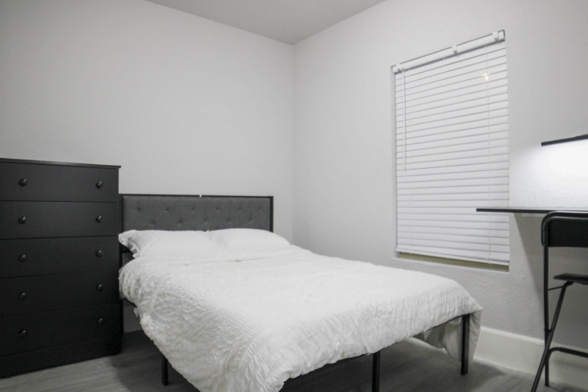 bedroom, detected:bed