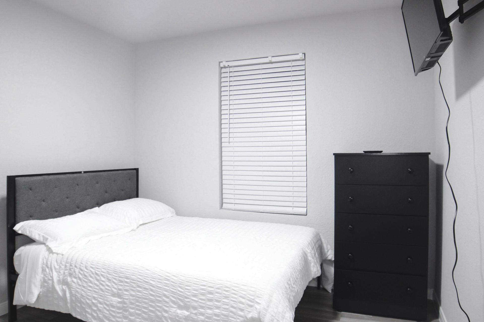bedroom, detected:bed