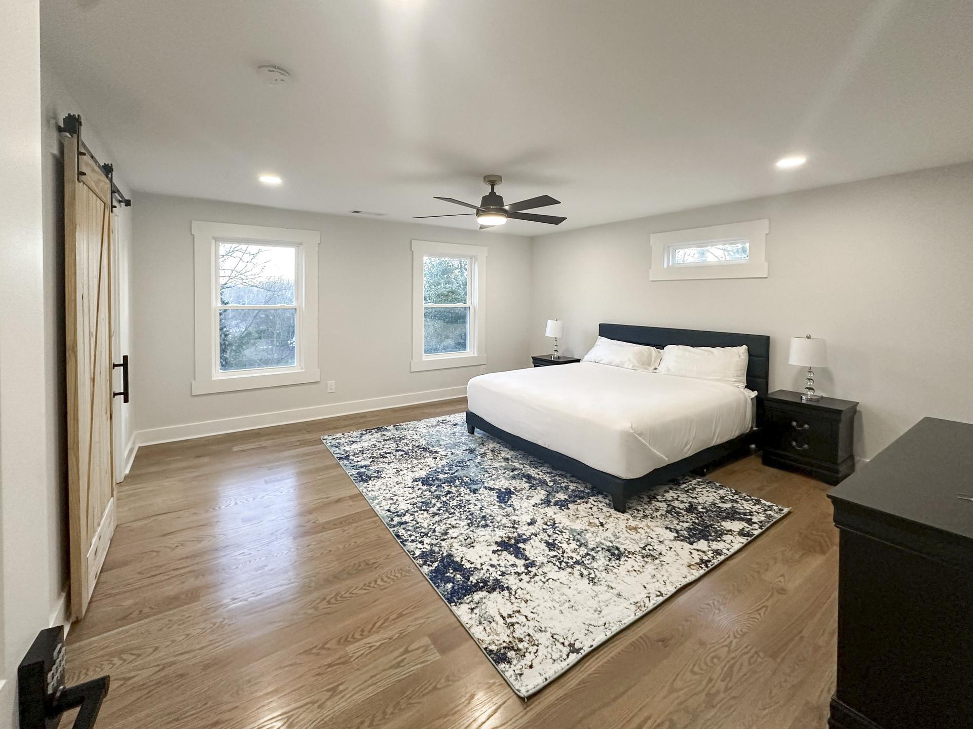 bedroom, detected:ceiling fan, bed, window blind
