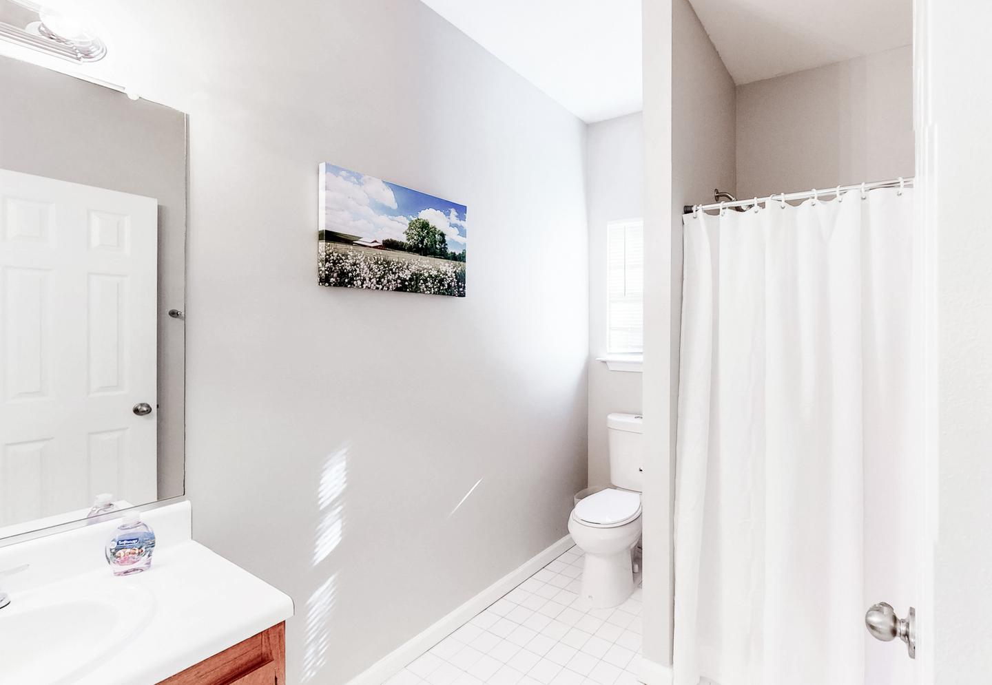 Bathroom(s)