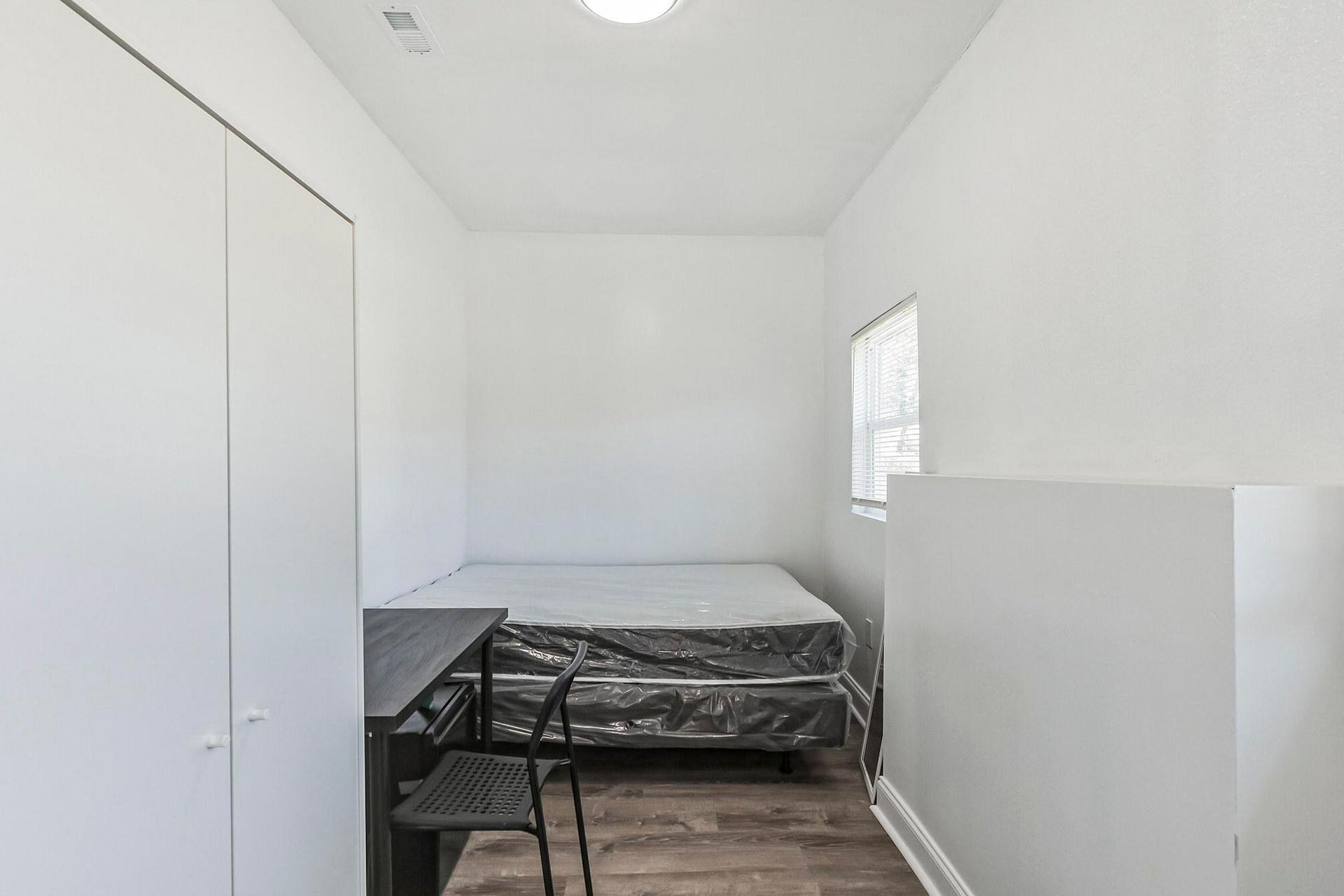 bedroom, detected:bed