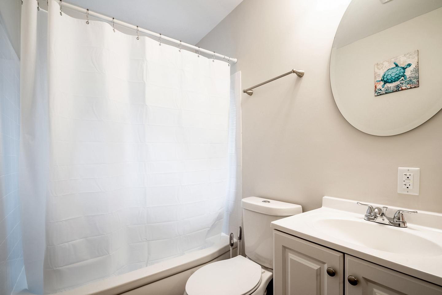 Bathroom(s)
