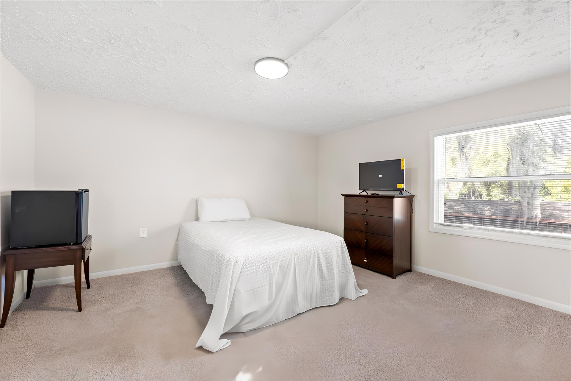 bedroom, detected:bed, window blind