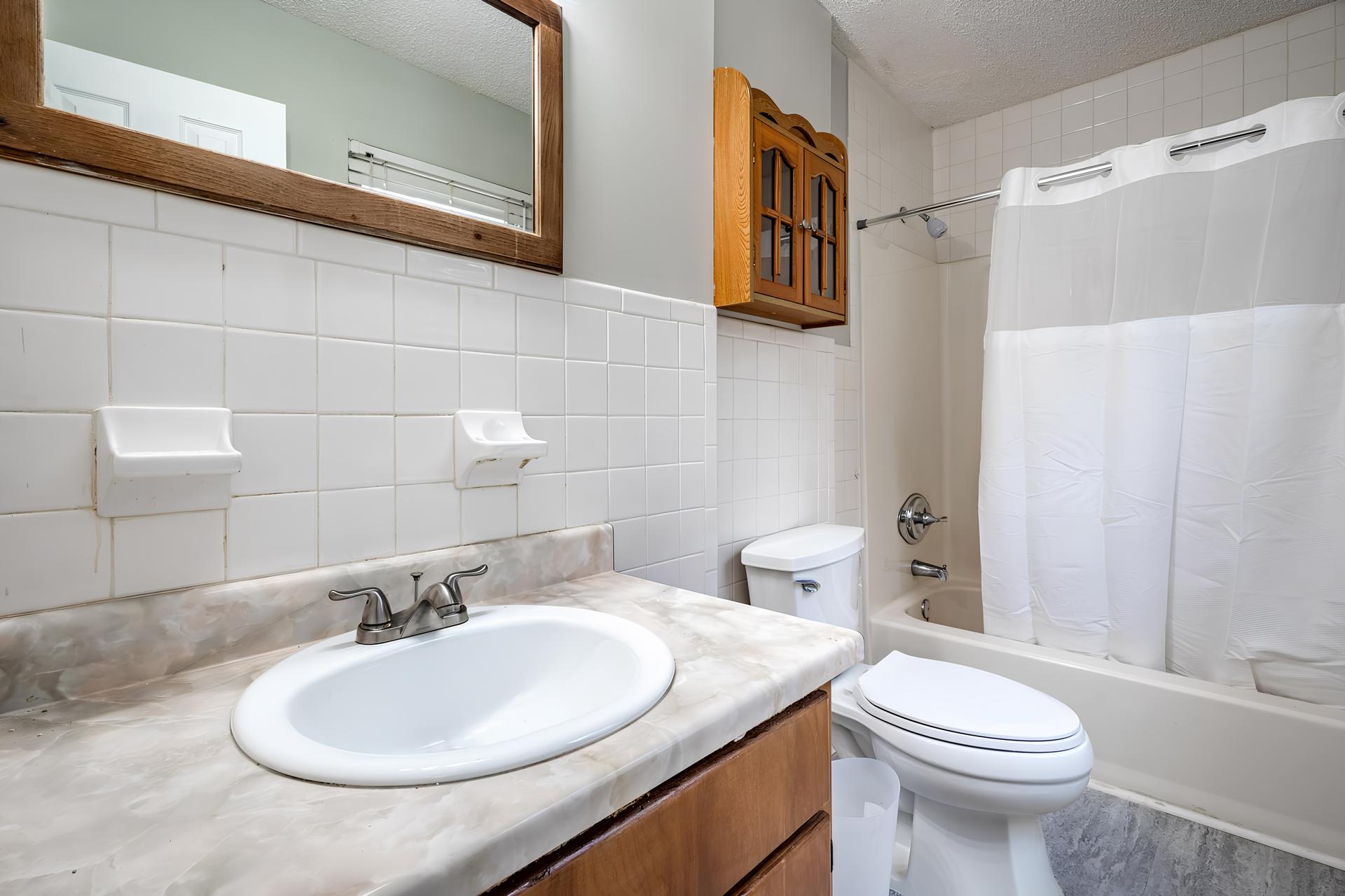 bathroom, detected:shower