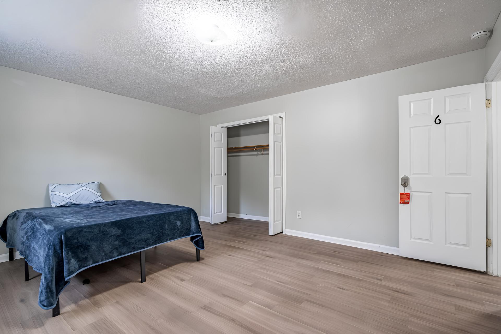 bedroom, detected:bed