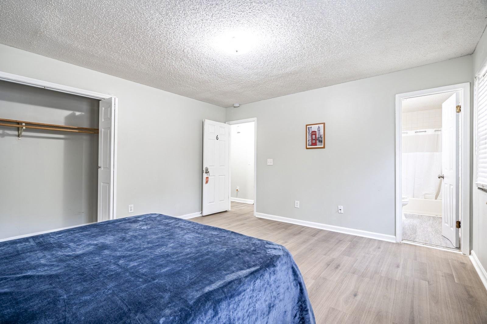 bedroom, detected:bed, window blind
