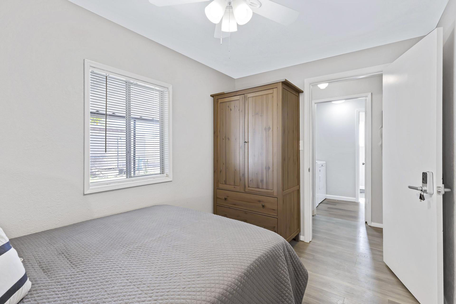bedroom, detected:bed, window blind