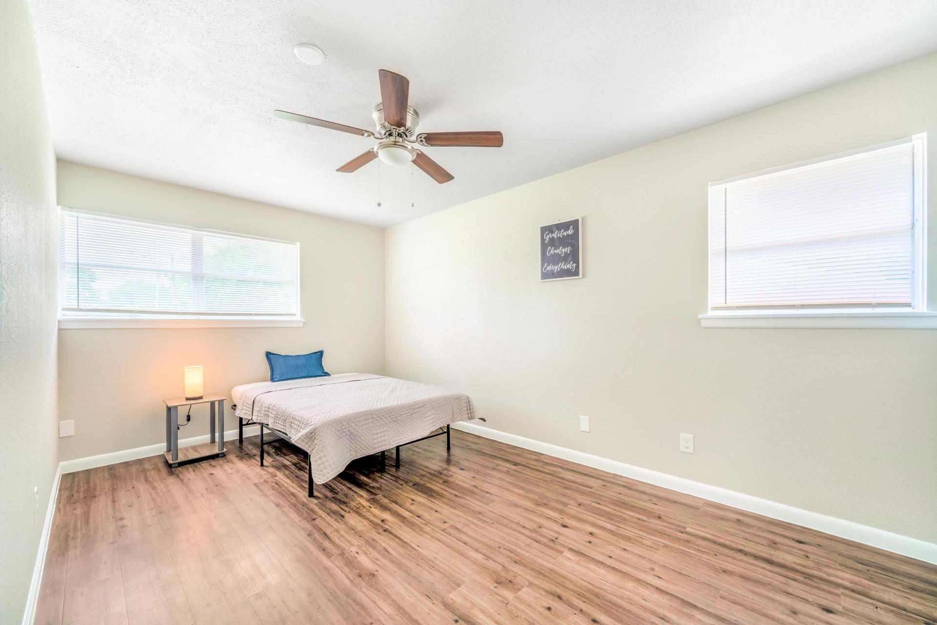 bedroom, detected: bed, fan