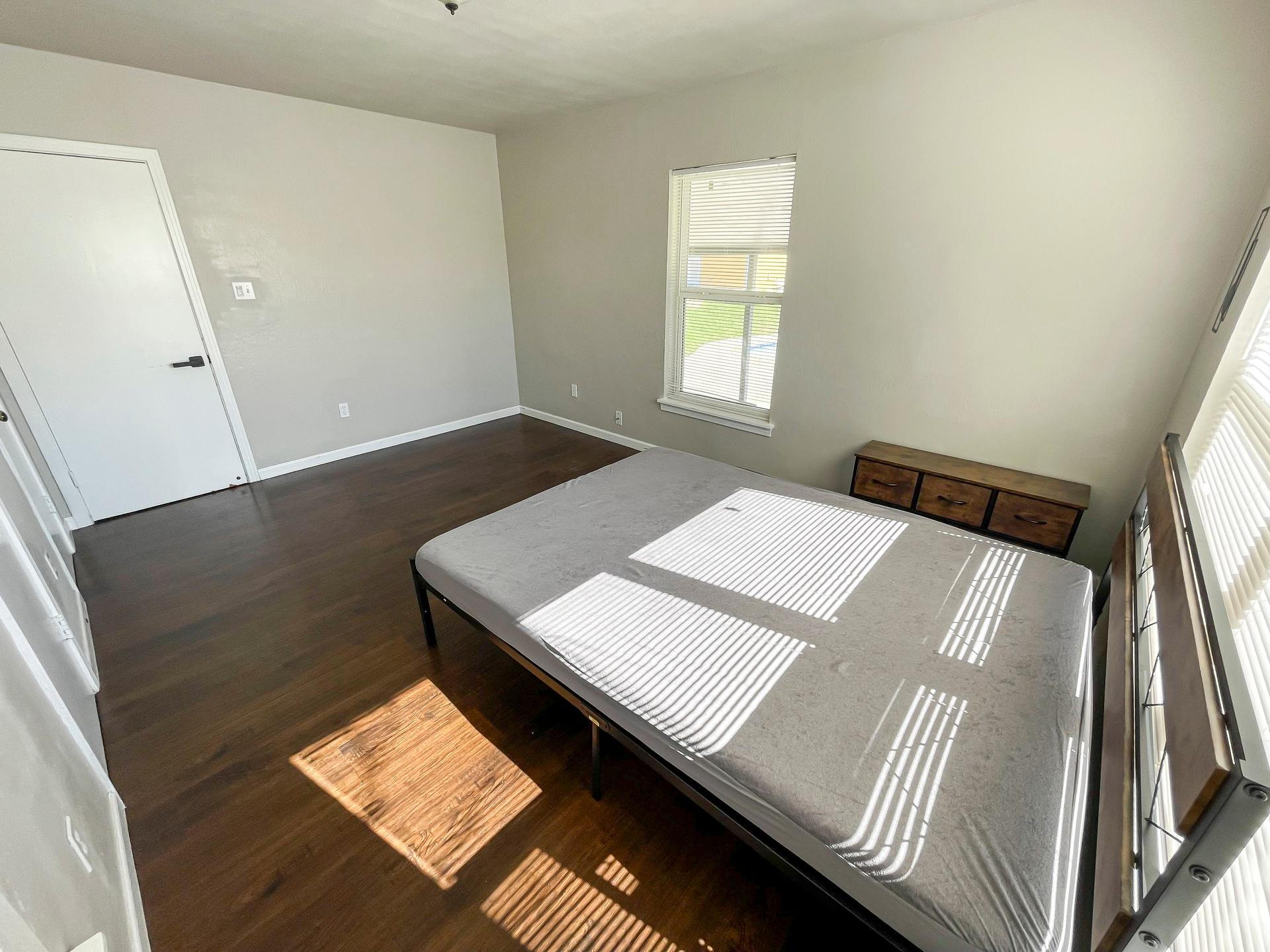 bedroom, detected:bed, window blind
