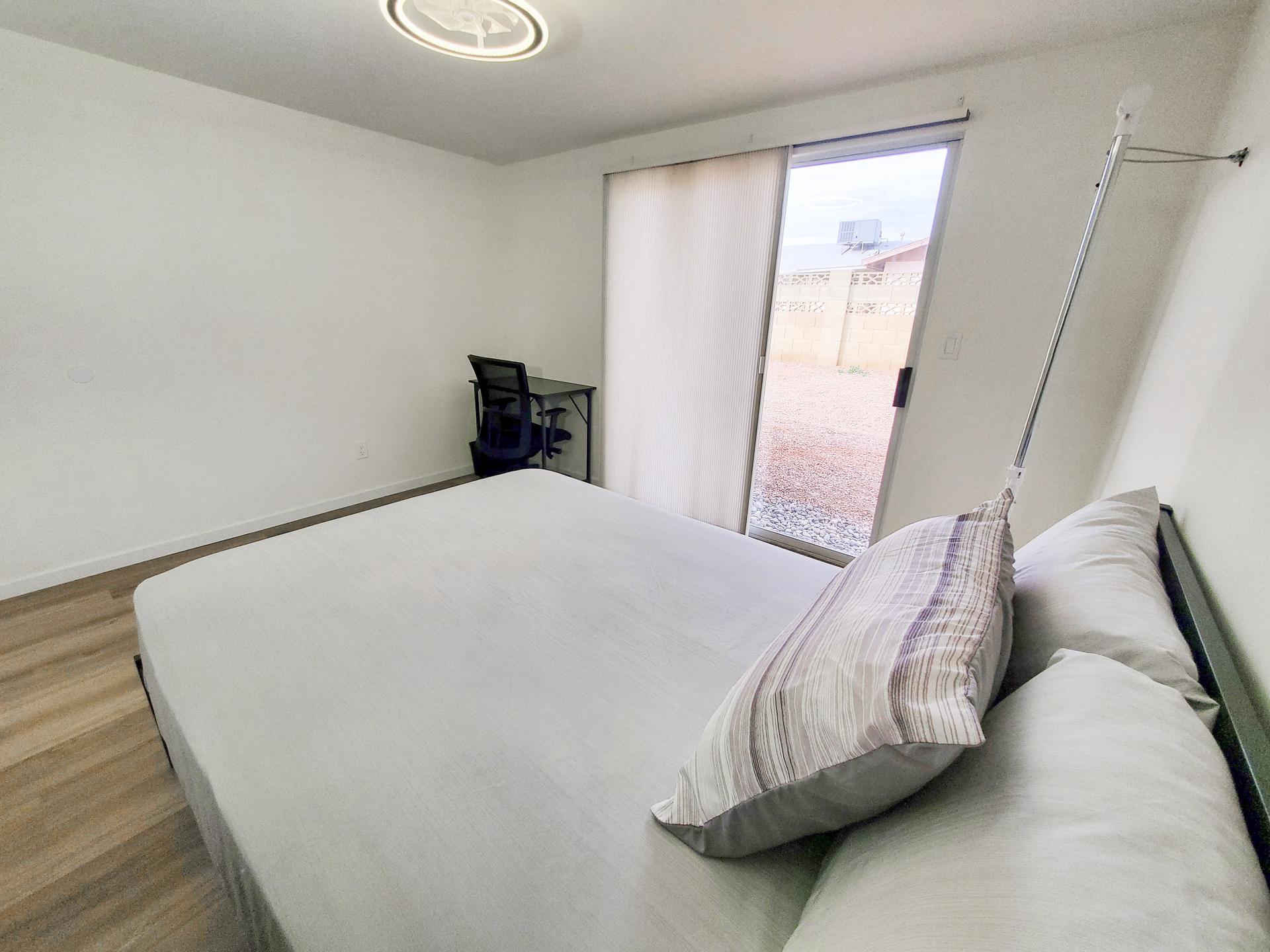 bedroom, detected:bed