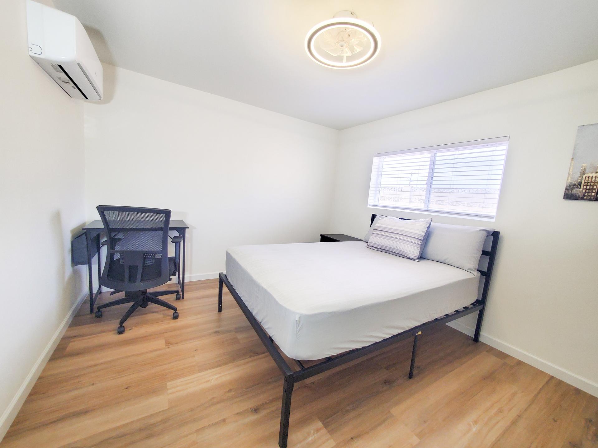 bedroom, detected:bed, window blind