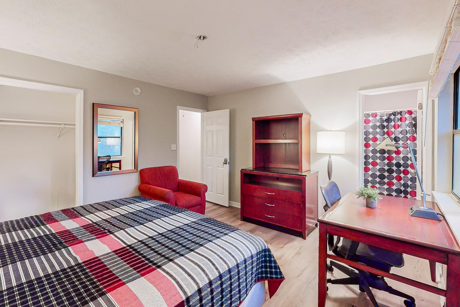 bedroom, detected:bed, window blind