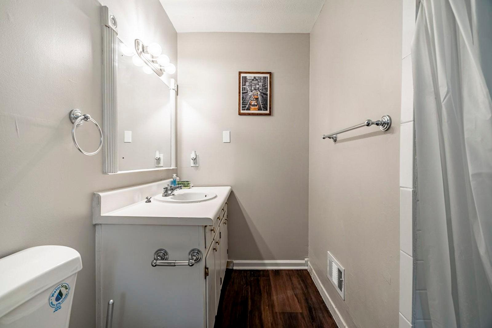 bathroom, detected:shower